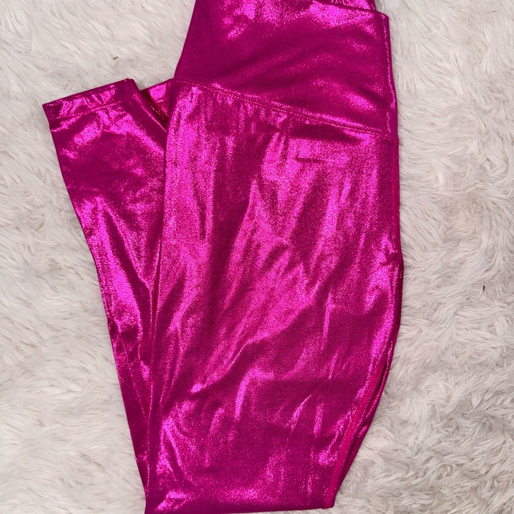 Halara Pink Shiny 7/8 Leggings (L)